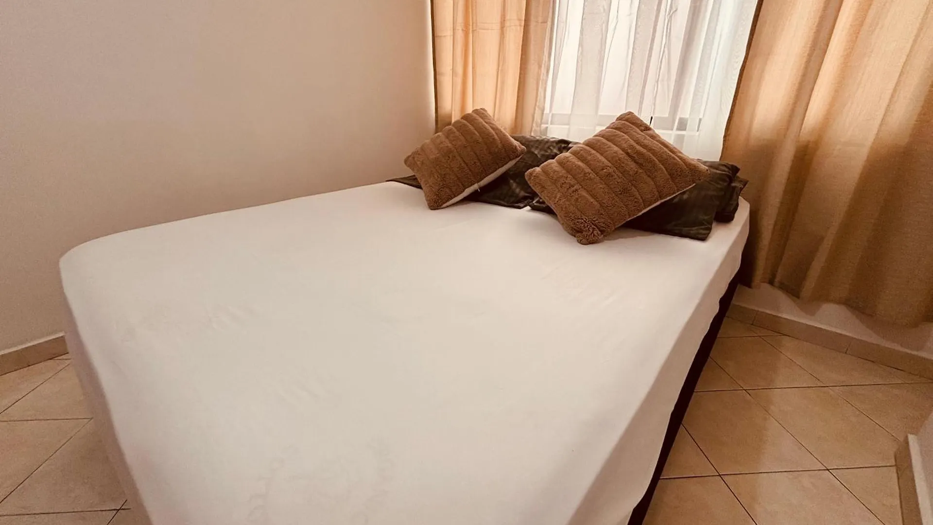 Apartment In Laureles 3 Rooms - Full Amenities ميديلين 0*,