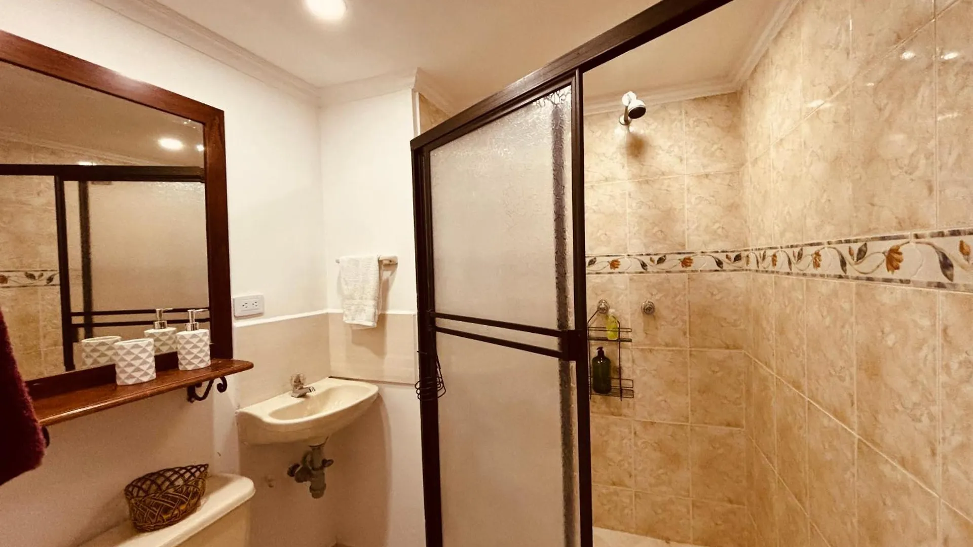 Apartment In Laureles 3 Rooms - Full Amenities Медельин Колумбия